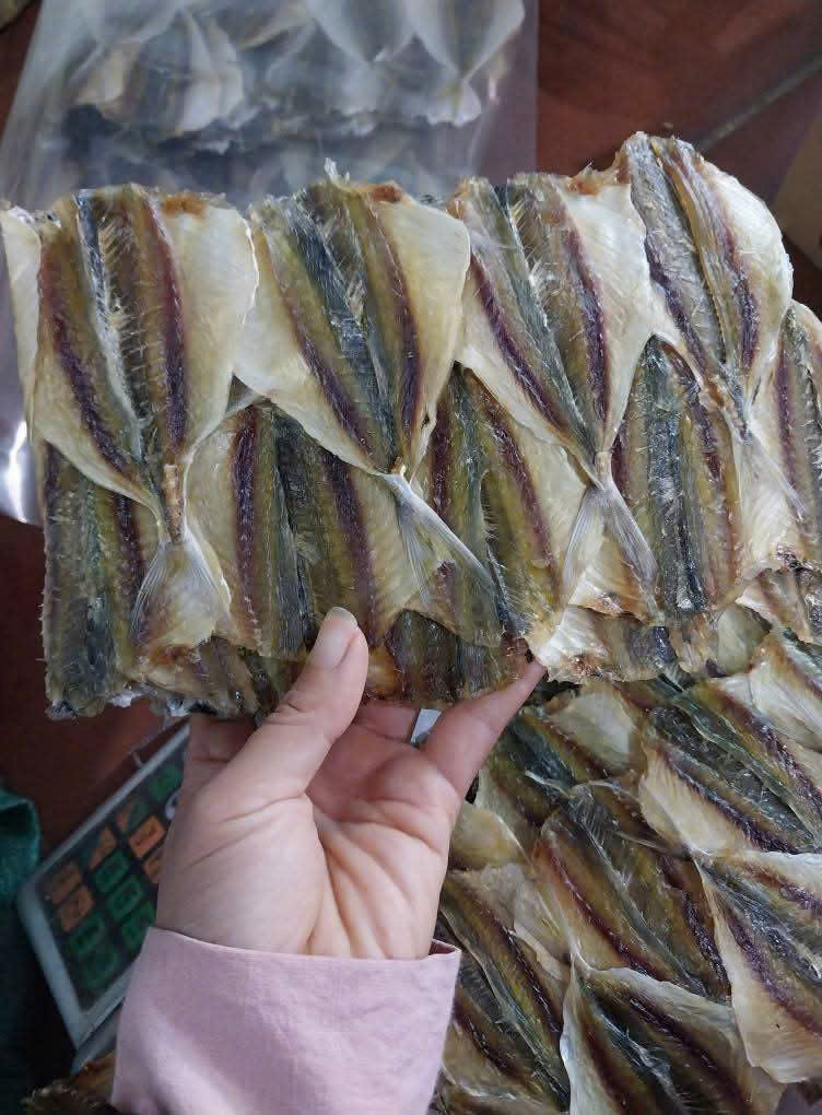 Cá Chỉ Vàng Khô Loại 1 –  Nướng Thơm Ngon 